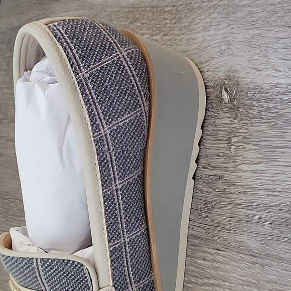 NYDJ Women's Edward Suede Wedge Loafer Shoes In Gray Size 9 NIB - Picture 10 of 12